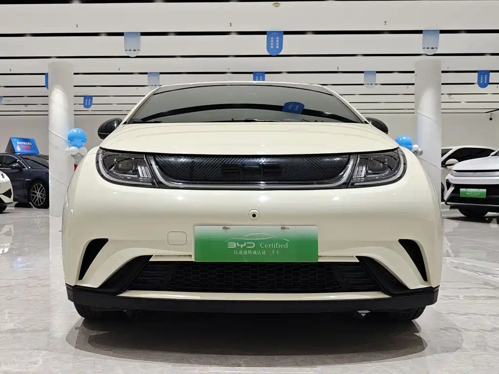 BYD Dolphin 2023