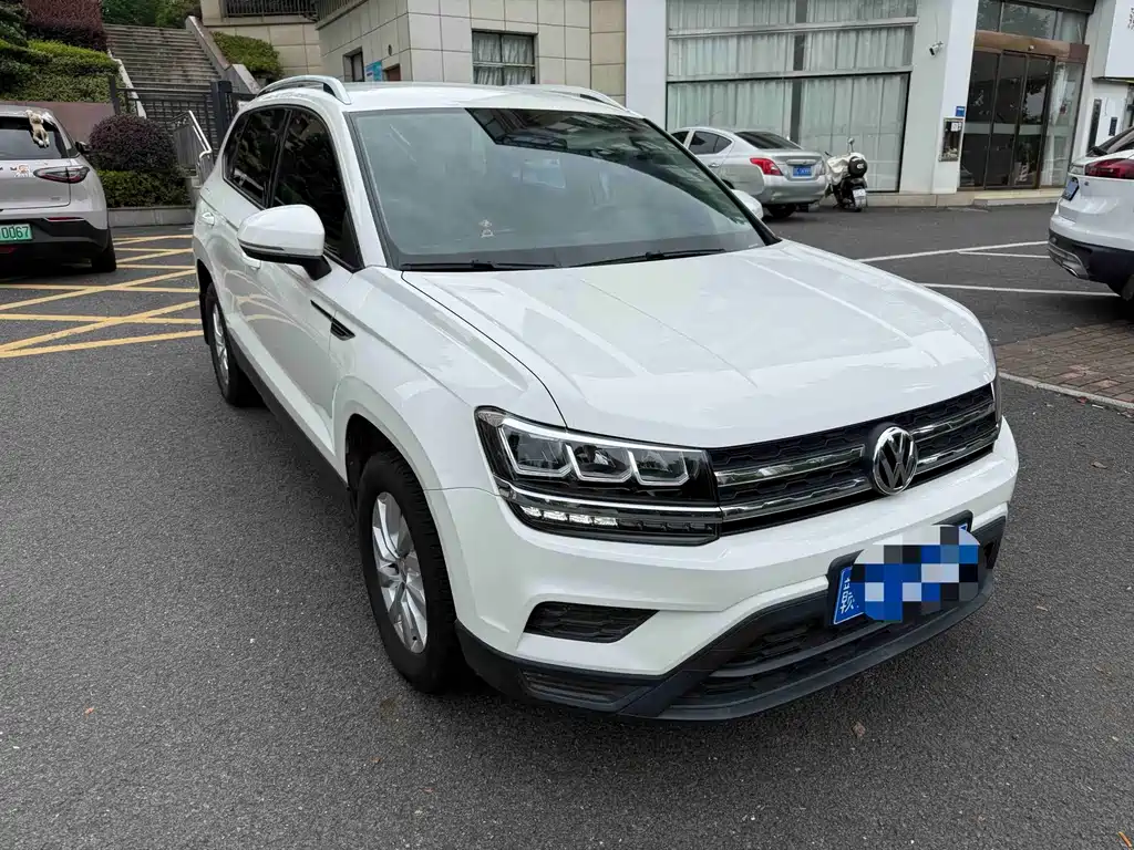 Volkswagen Tharu 2020