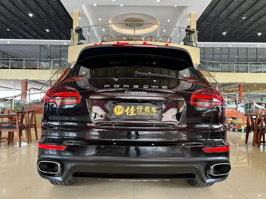 Porsche Cayenne 2015 — фото 4