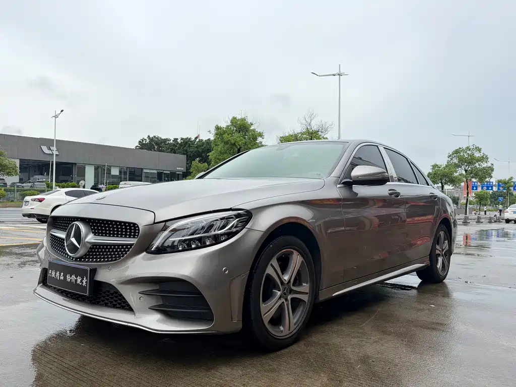 Mercedes-Benz C-Class 2020