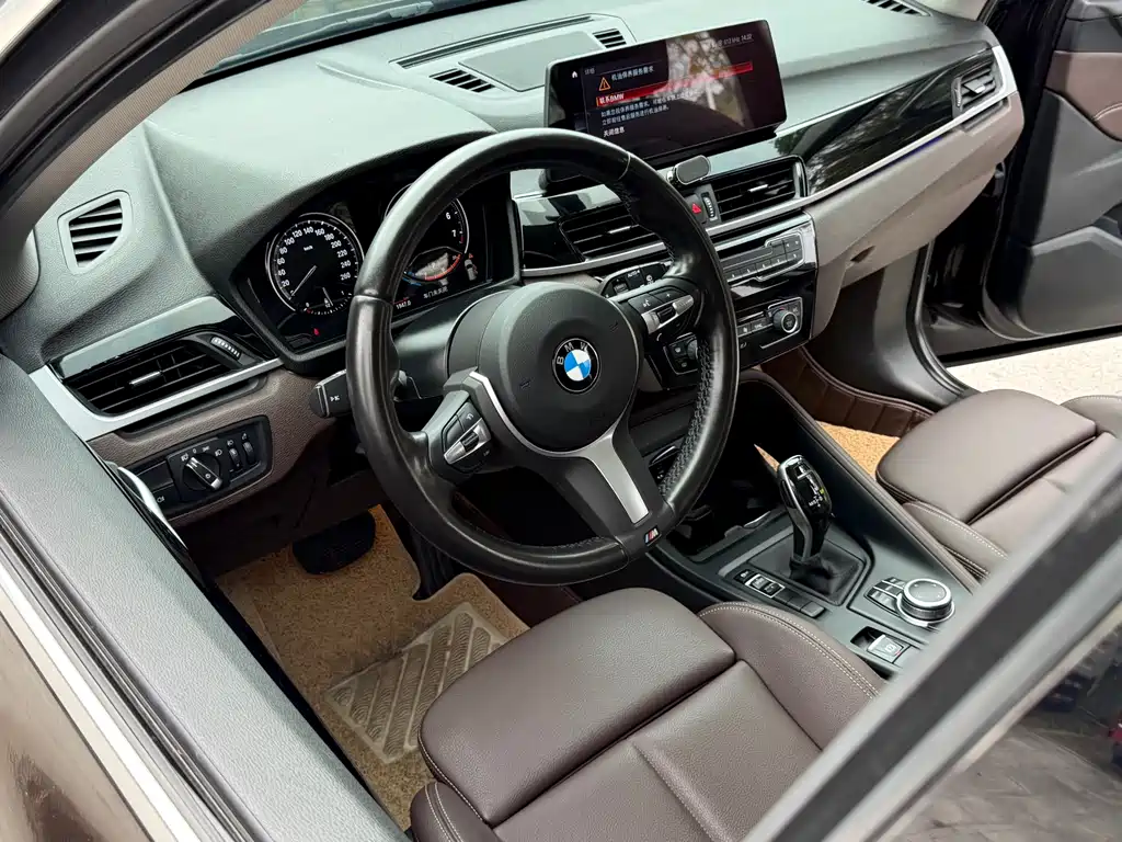 BMW X1 2022 — фото 6