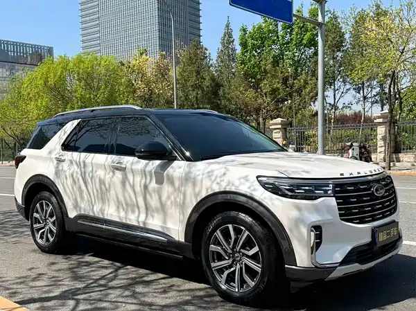 Ford Explorer 2023