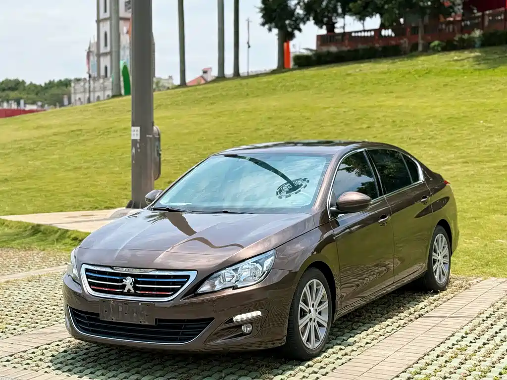 Peugeot 408 2016 — фото 1