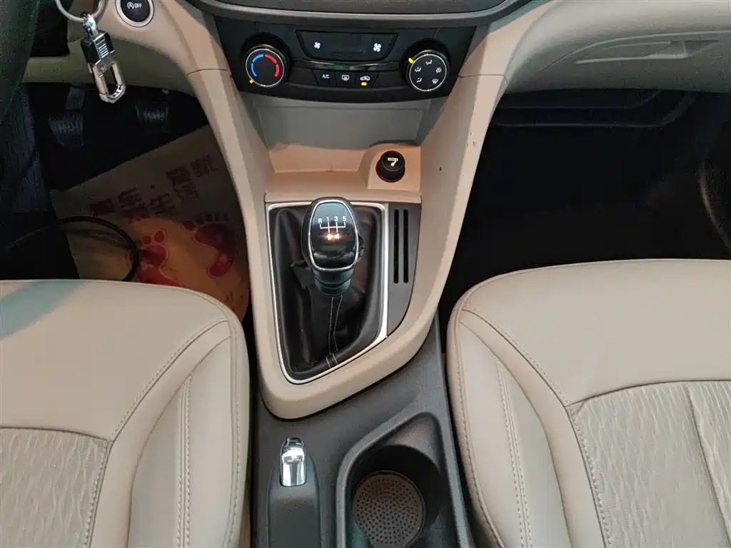 Buick Excelle 2017 — фото 14