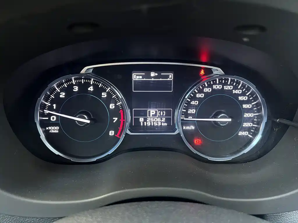 Subaru Forester 2018 — фото 16