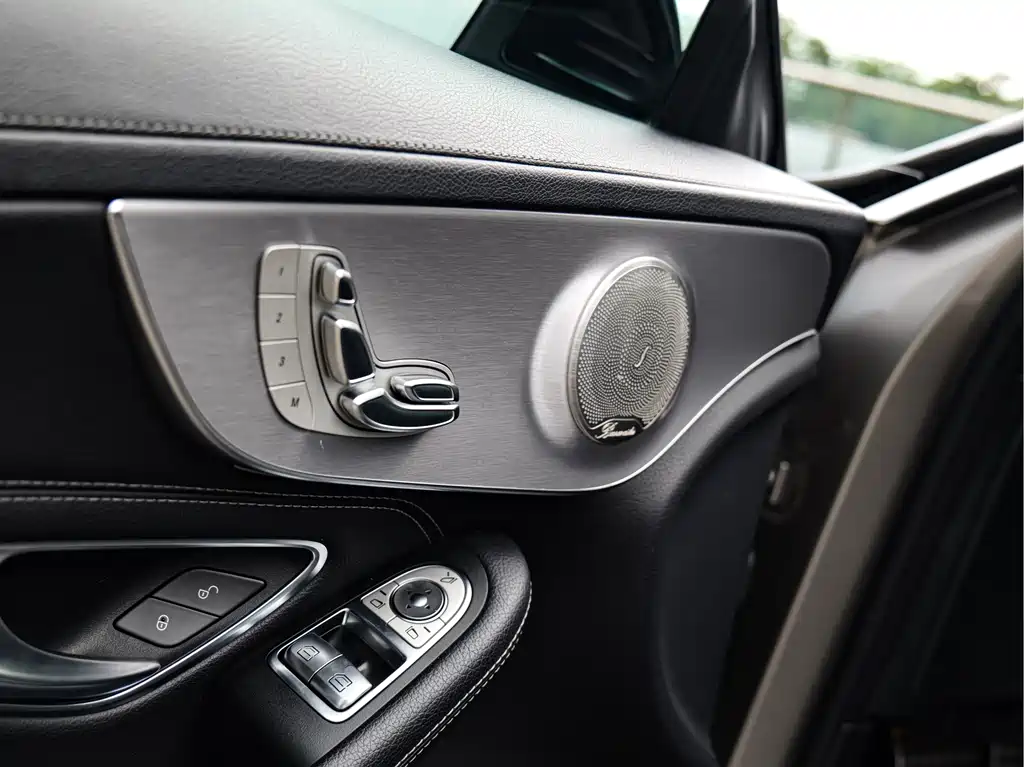 Mercedes-Benz C-Class 2019 — фото 13