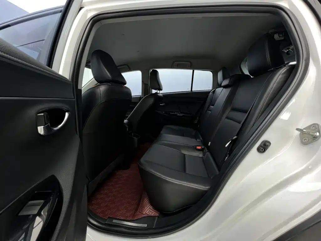 Toyota Yaris L 2022 — фото 15