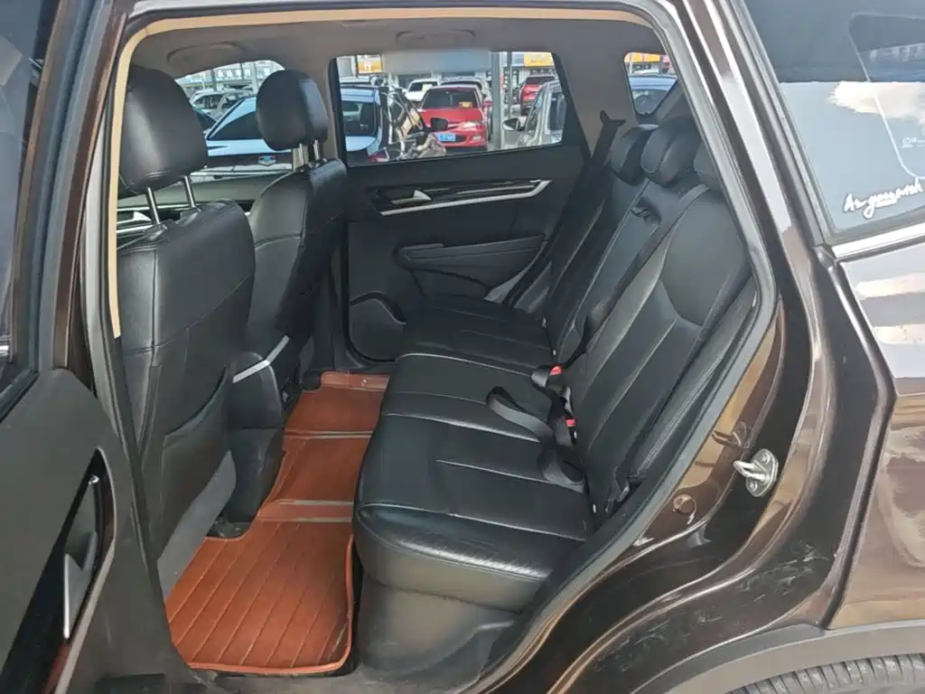 Dongfeng Fengshen AX7 2015 — фото 17