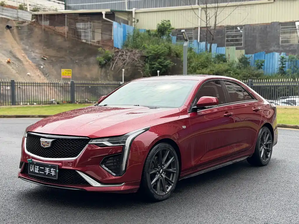 Cadillac CT4 2021 — фото 1