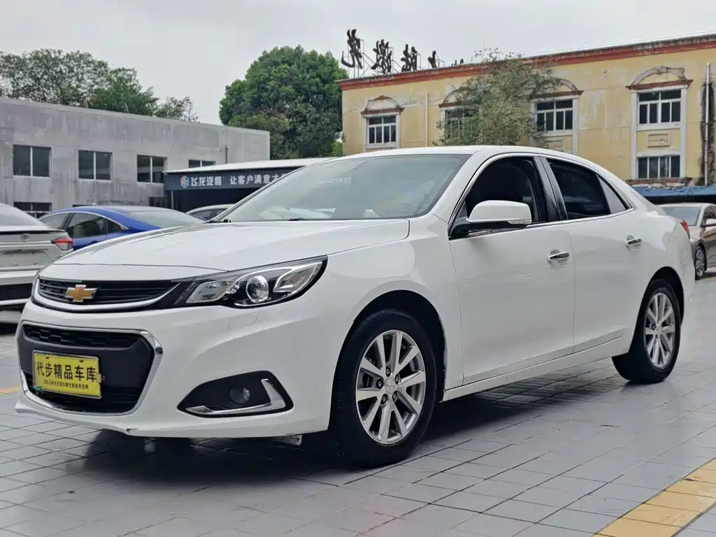 Chevrolet Malibu 2017 — фото 1