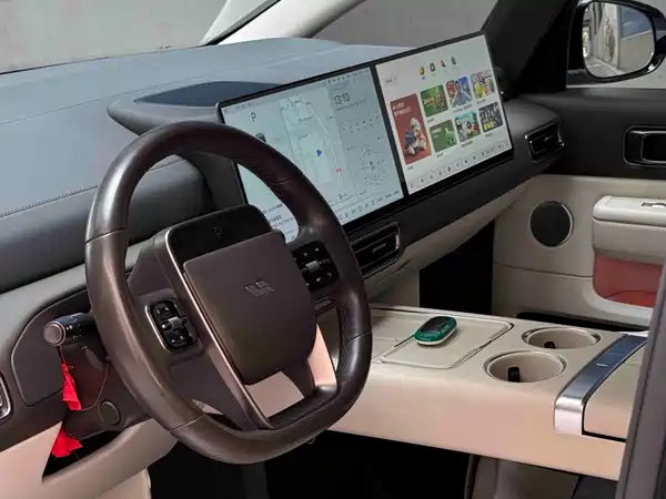 Li Auto MEGA 2024