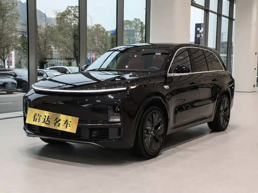 Li Auto Li L8 2025