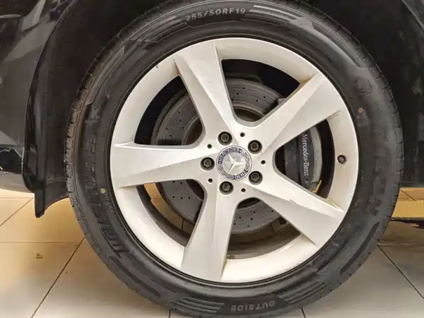 Mercedes-Benz M-Class 2015