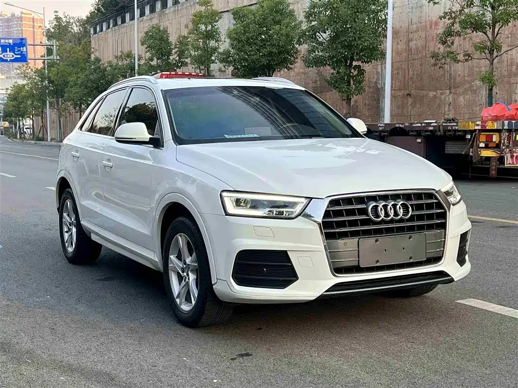 Audi Q3 2019 — фото 2