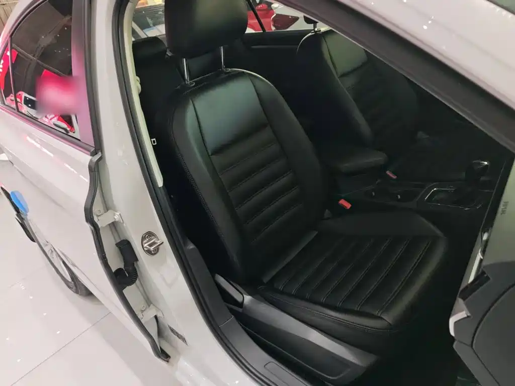 Volkswagen Bora 2021