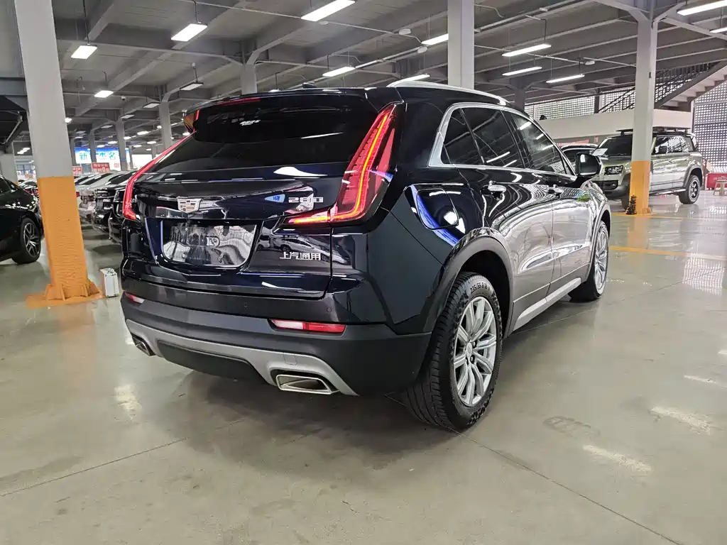 Cadillac XT4 2020 — фото 10