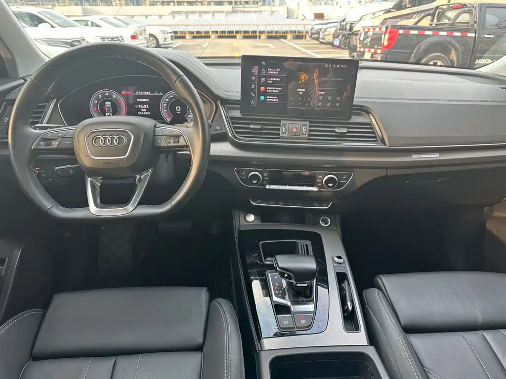 Audi Q5L 2022 — фото 6