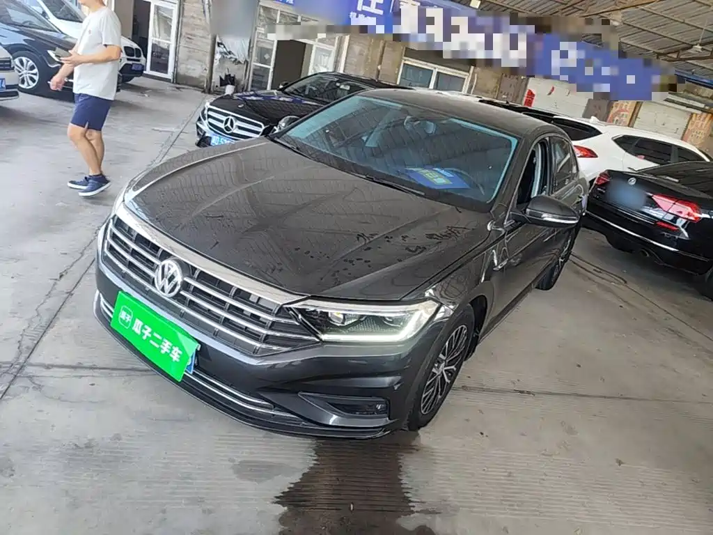 Volkswagen Sagitar 2021