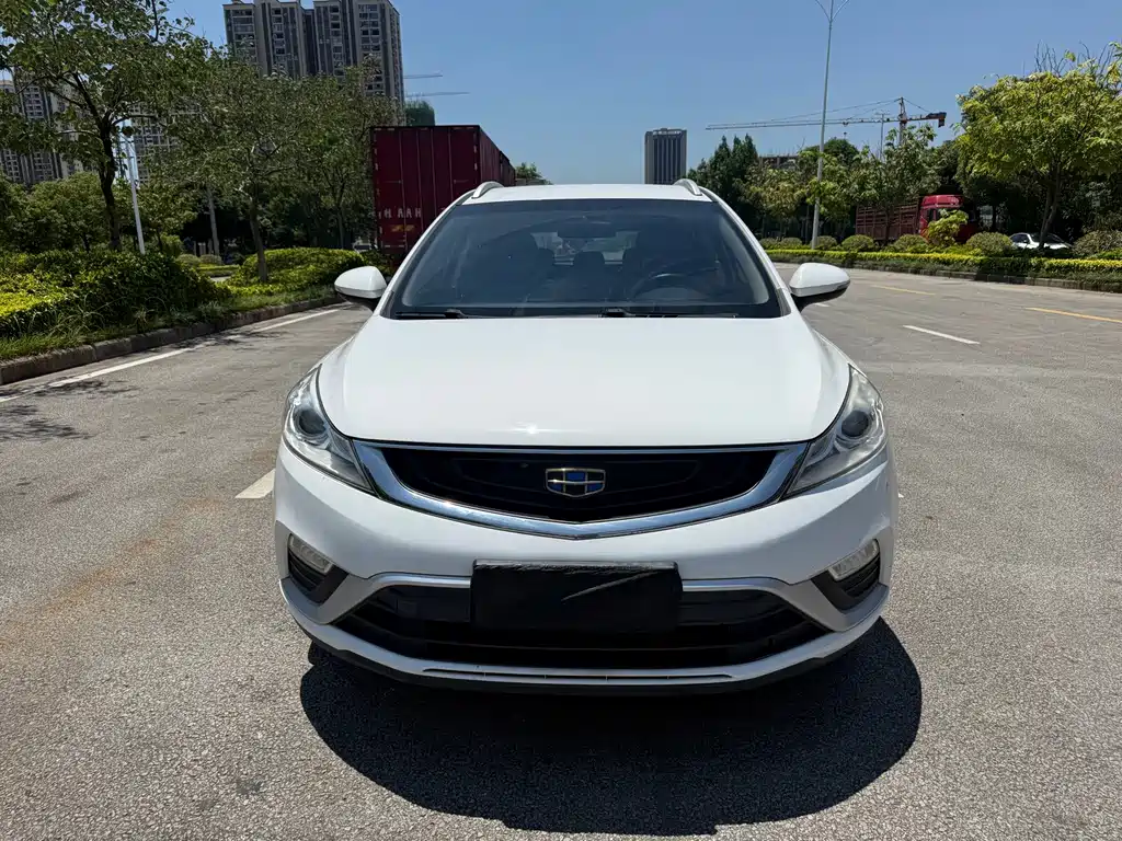 Geely Emgrand GS 2017 — фото 2