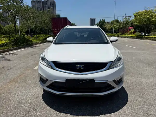 Geely Emgrand GS 2017