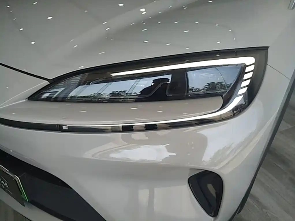BYD Sealion 07 DM-i 2025 — фото 24