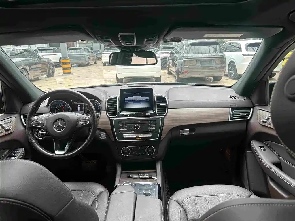 Mercedes-Benz GLE 2019 — фото 11