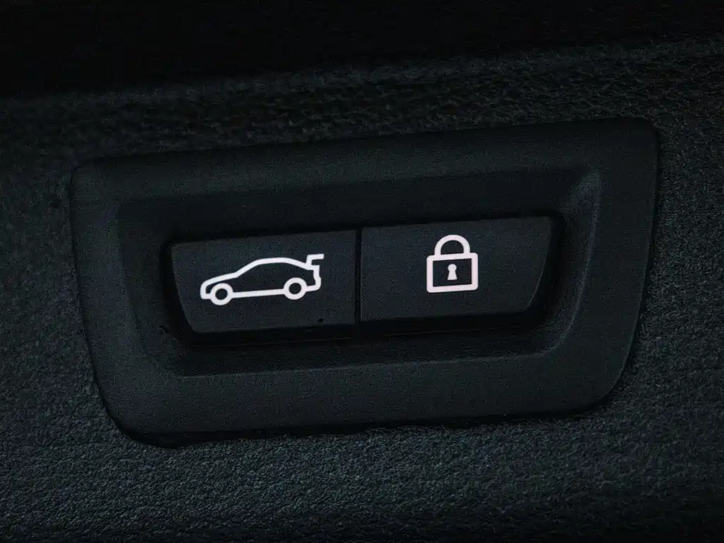 BMW X5 2018 — фото 30