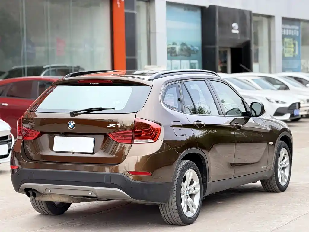 BMW X1 2013 — фото 9