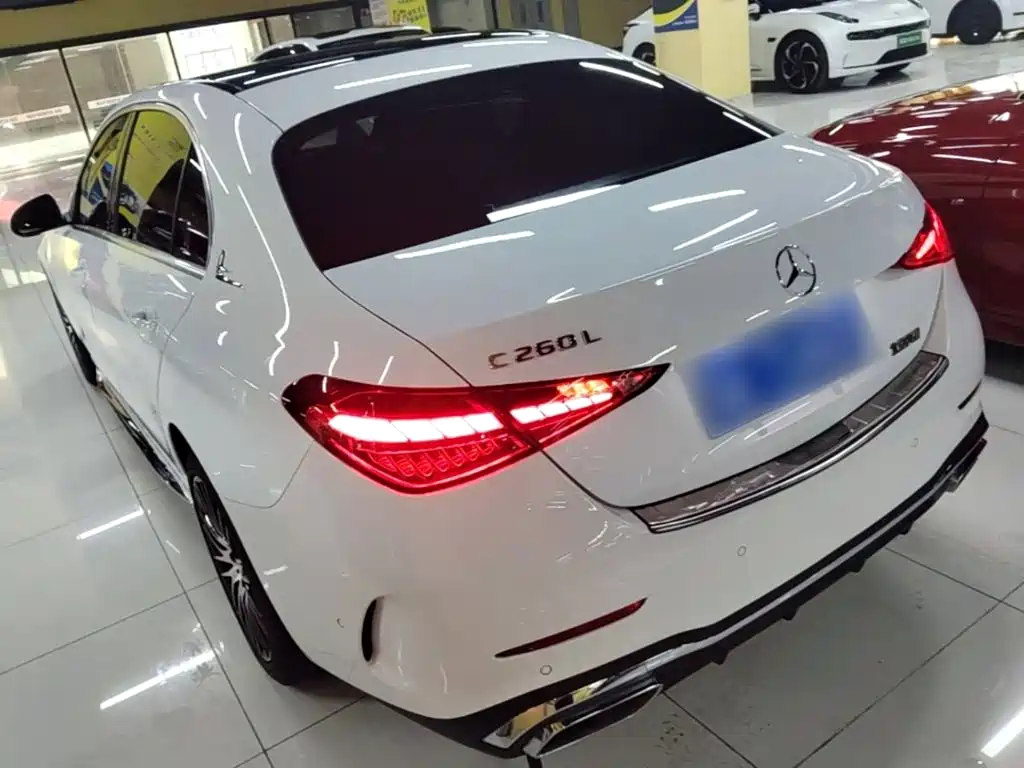 Mercedes-Benz C-Class 2025