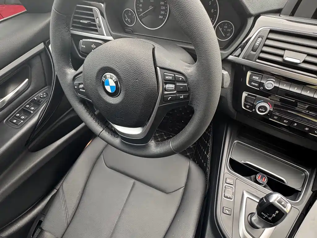 BMW 3 Series 2017 — фото 9