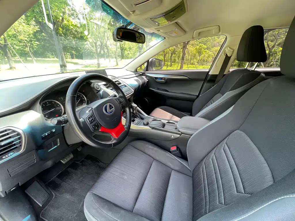 Lexus NX 2017