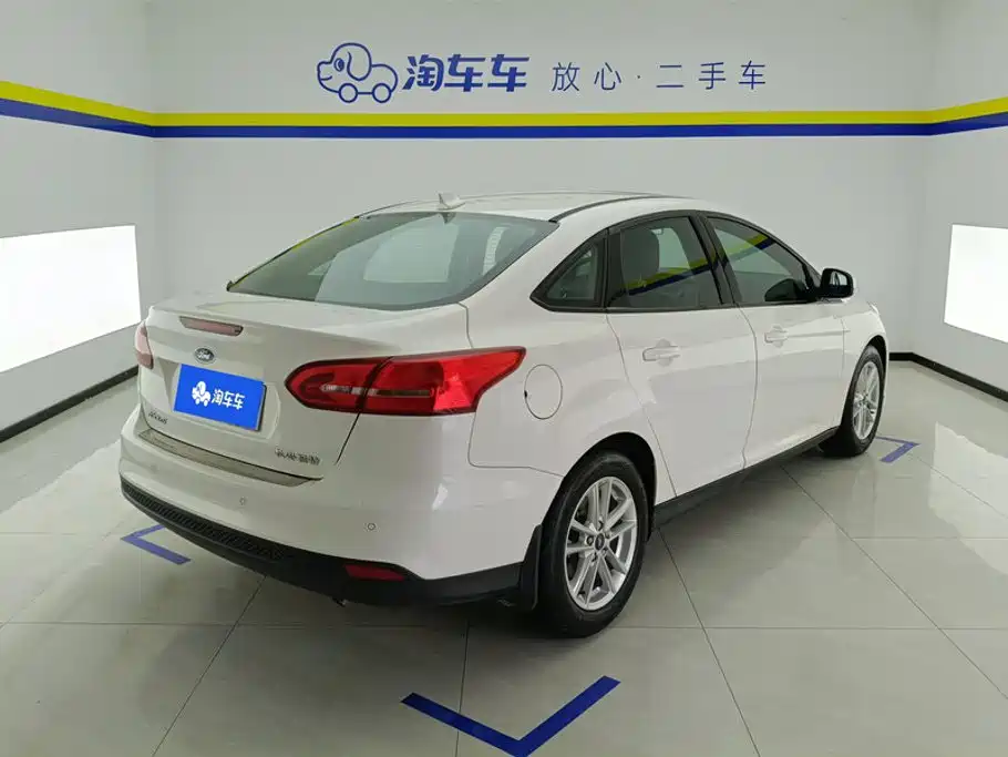 Ford Focus 2016 — фото 3