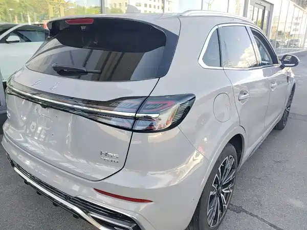 Hongqi HS5 2023