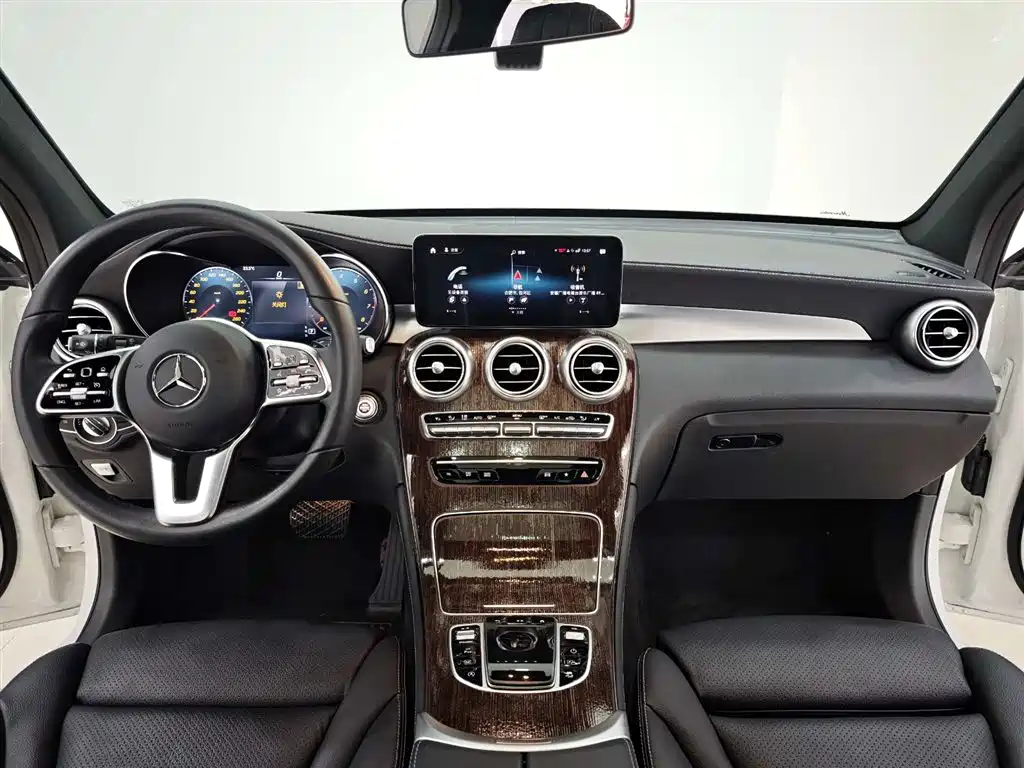 Mercedes-Benz GLC 2021