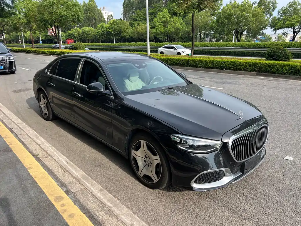 Mercedes-Benz Maybach S-Class 2024