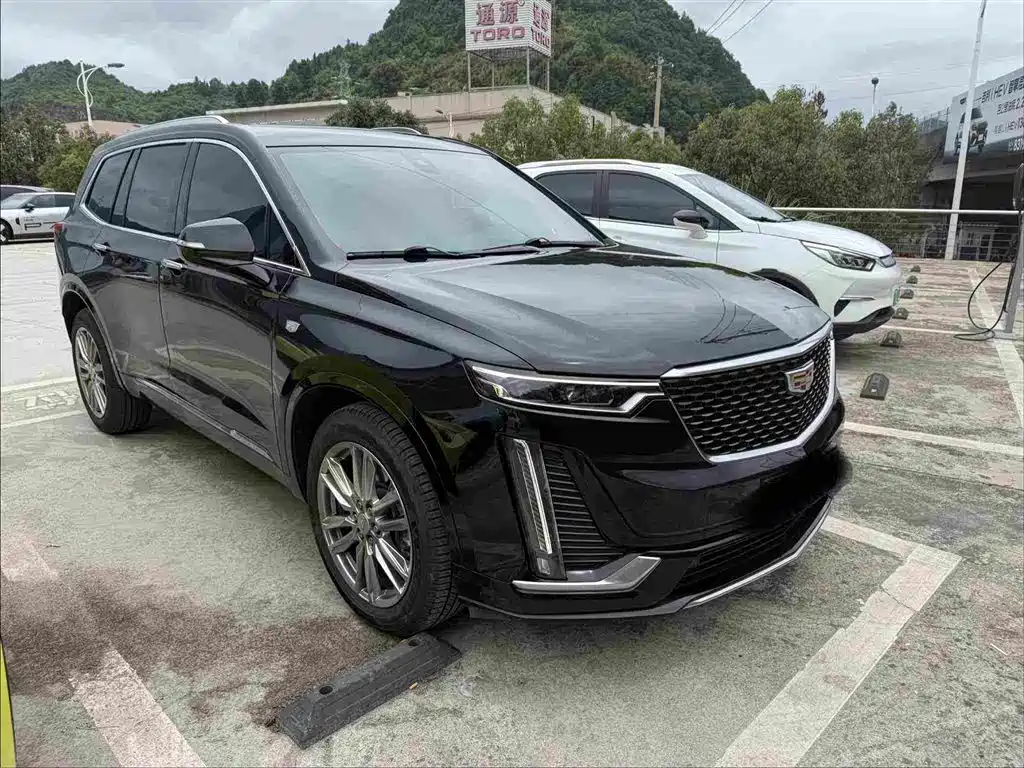 Cadillac XT6 2021 — фото 1