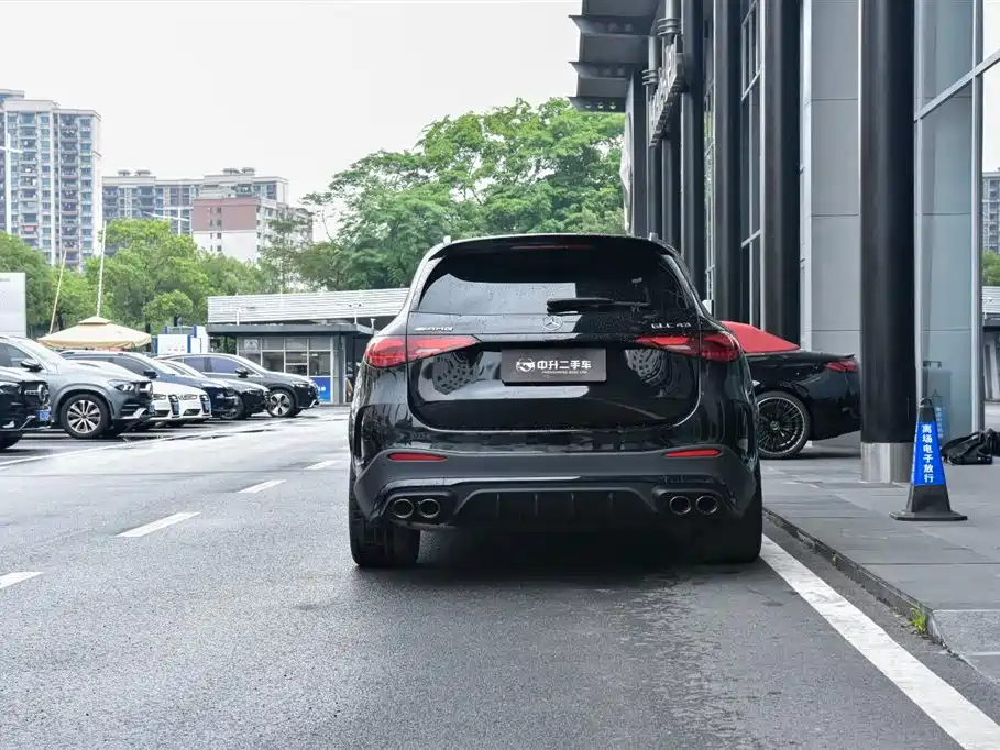 Mercedes-Benz GLC AMG 2026 — фото 4