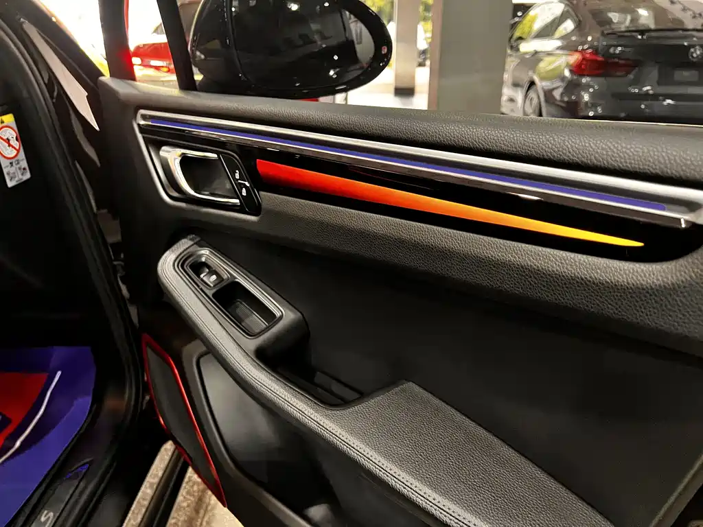 Porsche Macan 2020 — фото 21