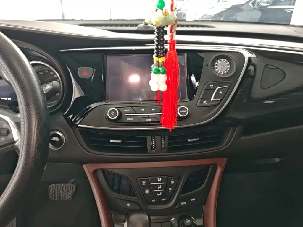 Buick Envision Plus 2019 — фото 13