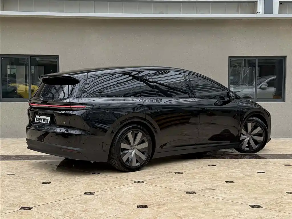Li Auto i8 2026 — фото 17