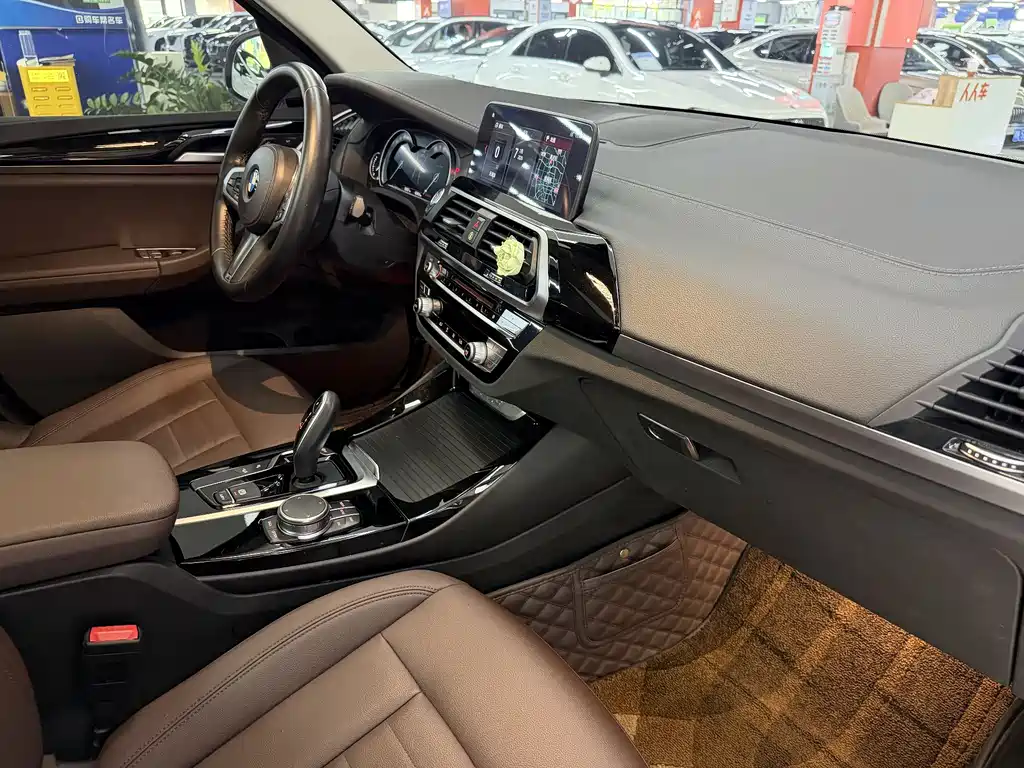 BMW X3 2018 — фото 15