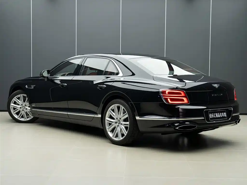 Bentley Flying Spur 2021 — фото 4