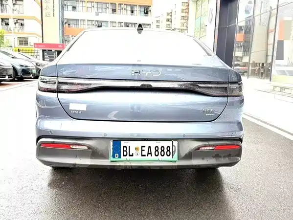 BYD Seal 05 DM-i 2025