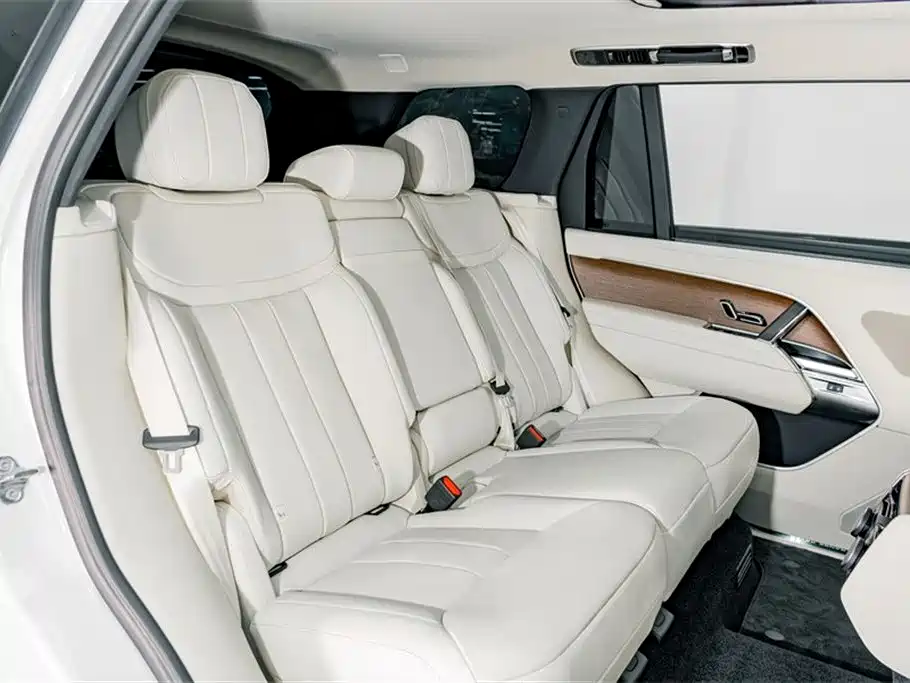Land Rover Range Rover 2025 — фото 23