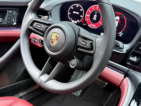 Porsche Panamera 2025