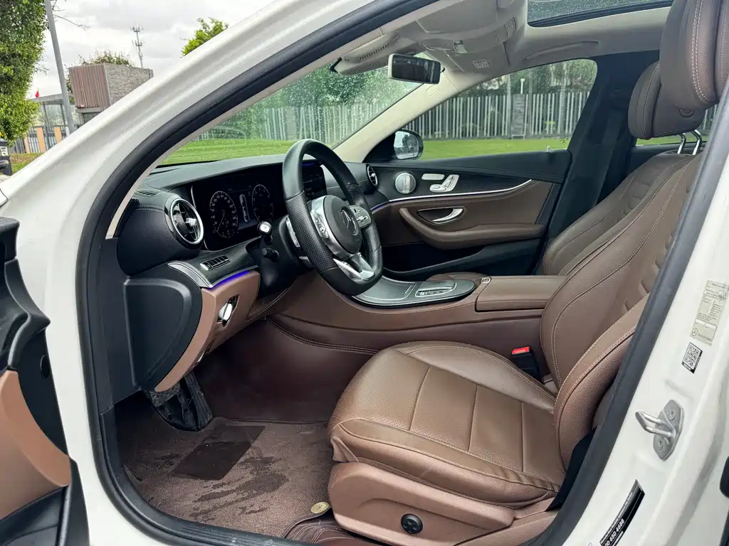 Mercedes-Benz E-Class 2020 — фото 10