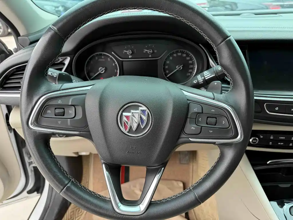 Buick Regal 2020 — фото 11