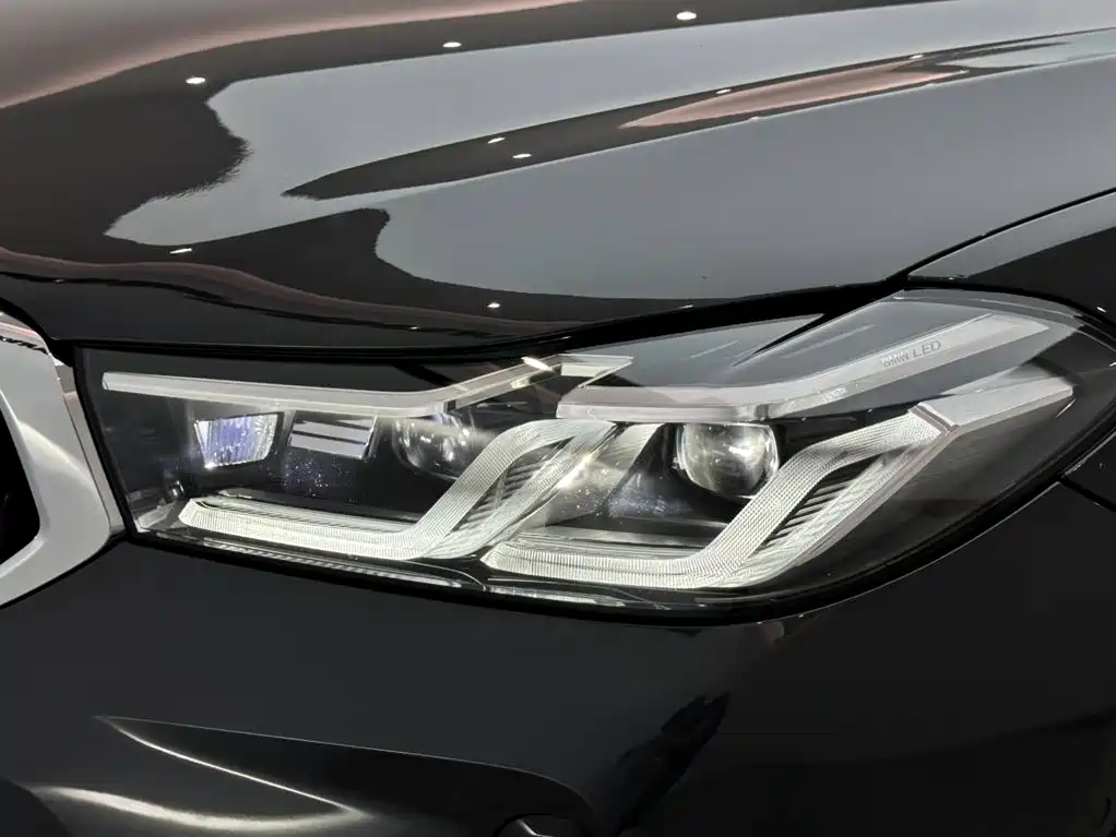 BMW 6 Series GT 2023 — фото 19