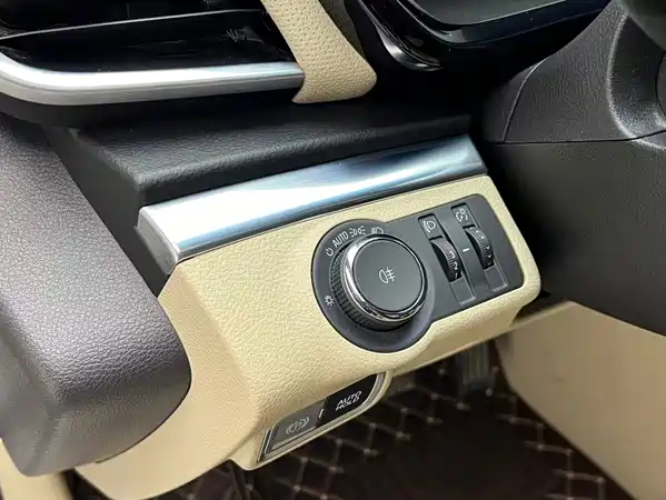 Buick GL8 2024