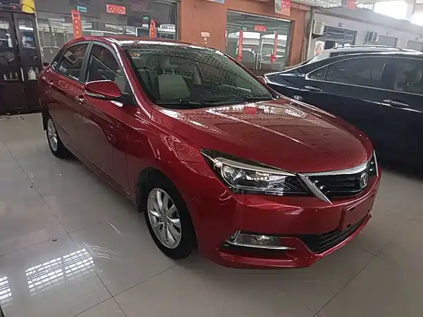 Changan Yuexiang V7 2015